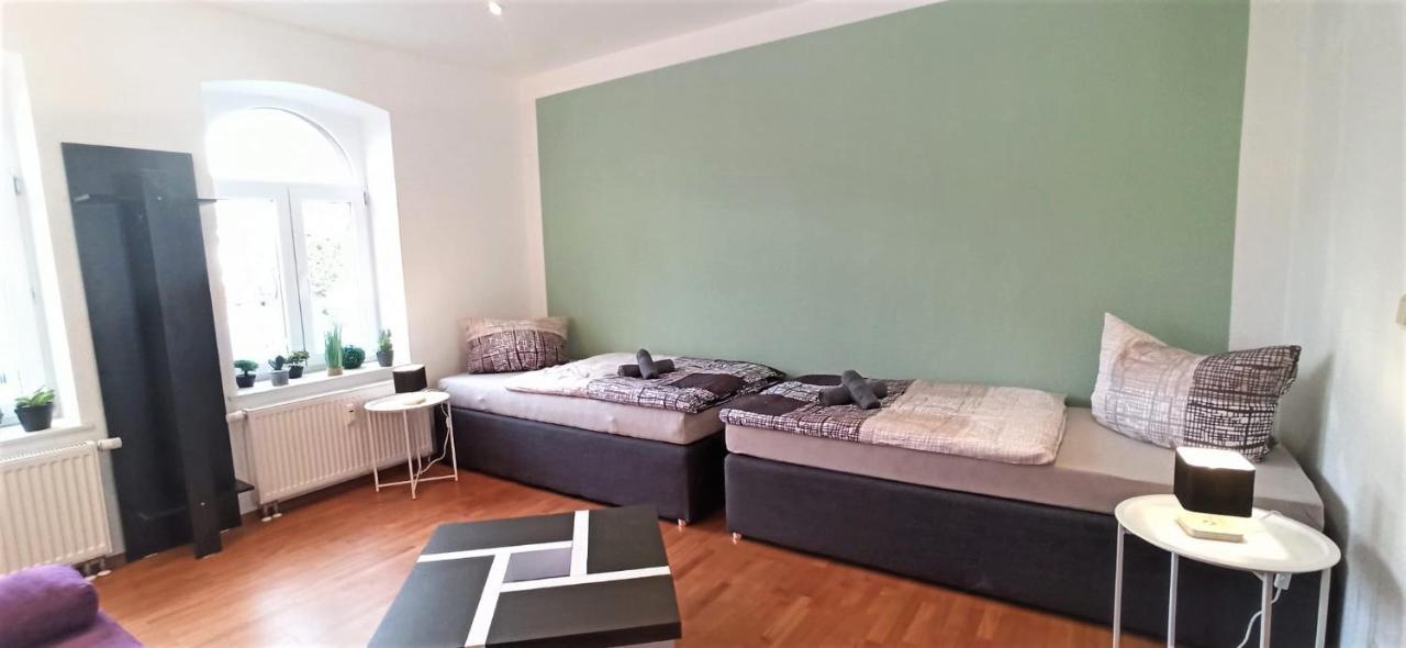 Apartment Fuer Bis Zu 7 Personen Mit Balkon Halberstadt Exterior foto